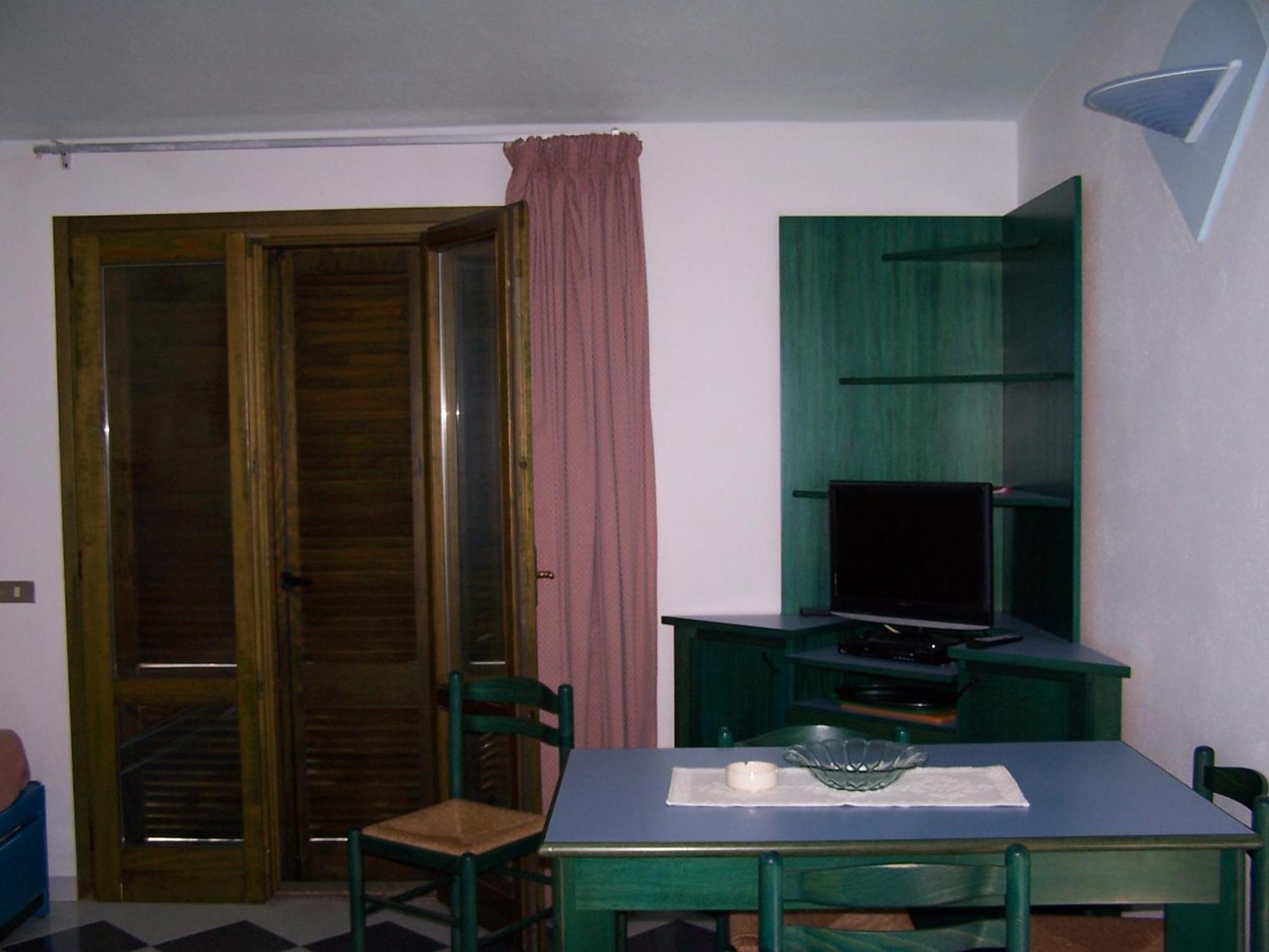 Residence Verde Mare Official Site ตอร์โตลี ภายนอก รูปภาพ