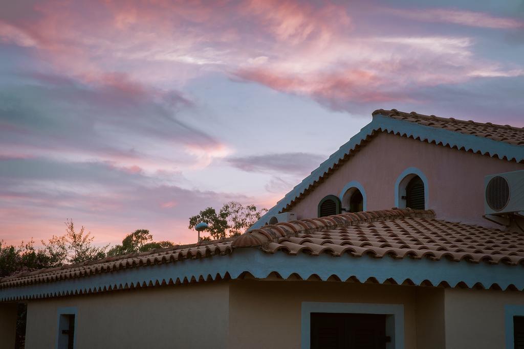Residence Verde Mare Official Site ตอร์โตลี ภายนอก รูปภาพ